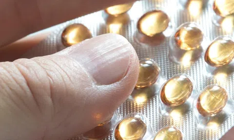 Vitamin là thiết yếu nhưng có 5 loại tuyệt đối không bổ sung quá liều
