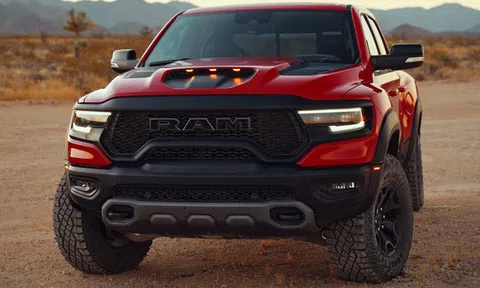 Ram 1500 TRX: Xe bán tải mạnh nhất thế giới, giá hơn 1,6 tỷ đồng