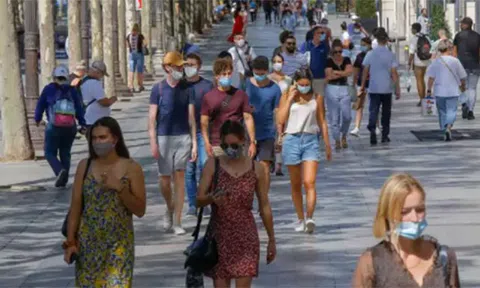 Đức cảnh báo công dân không du lịch đến thủ đô Paris và miền Nam nước Pháp