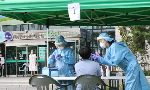 Hàn Quốc tăng cường kiểm soát tin giả liên quan đến dịch COVID-19