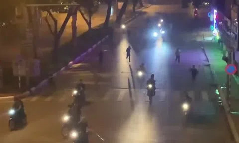 Triệu tập nhóm thanh niên cầm hung khí đuổi đánh nhau gây náo loạn nhiều tuyến phố Hà Nội