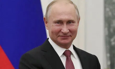 TT Putin tự tin về thứ sẽ giúp Nga “thống trị thế giới” và UAV lạ