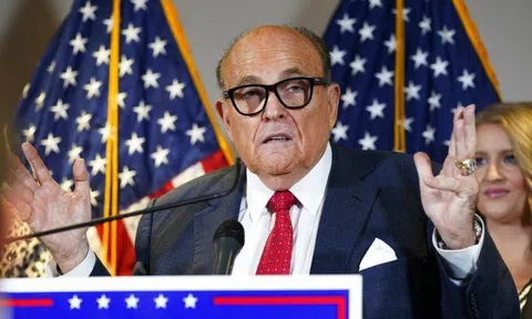 Luật sư riêng của ông Donald Trump dương tính với virus SARS-COV-2