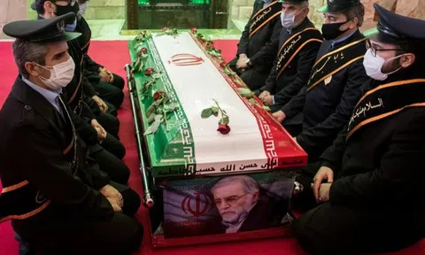 Nhà khoa học hạt nhân Iran Fakhrizadeh bị bắn 13 phát súng do vệ tinh điều khiển