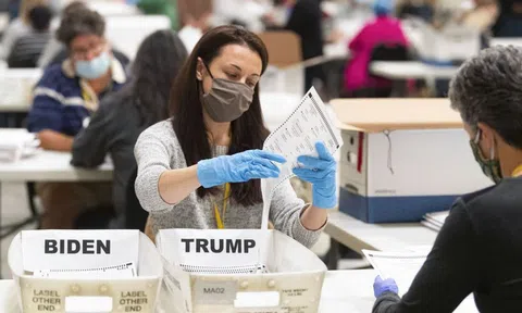 Sau 3 lần kiểm phiếu, bang Georgia tiếp tục xác nhận ông Biden chiến thắng