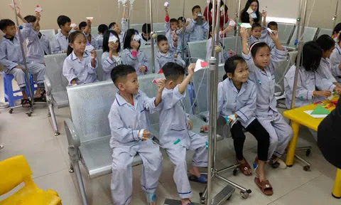 Điều khát khao gửi đến ông già Noel của các bệnh nhi