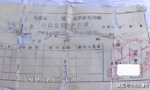 Mang phiếu tiết kiệm 60 năm trước đi rút tiền, cụ bà khóc ròng vì bị từ chối