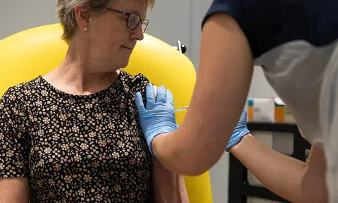 Biến thể SARS-CoV-2 tại Nam Phi có thể vô hiệu hóa các loại vắc xin