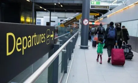 Phát hiện nhiều ca nhiễm biến thể mới của virus SARS-CoV-2, Pháp tiếp tục đóng cửa biên giới với Anh