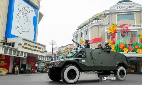 Công an Hà Nội ra quân bảo vệ Đại hội XIII của Đảng