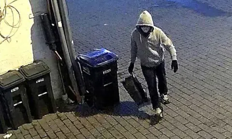 FBI treo thưởng 100.000 USD tìm người đặt bom gần trụ sở quốc hội Mỹ