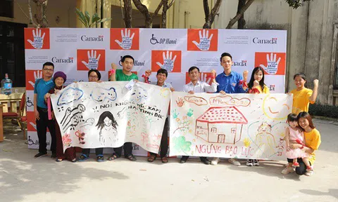 Người khuyết tật cùng sinh viên thủ đô chung tay nói "không" với các hành vi bạo lực