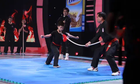 Màn trình diễn mạo hiểm của bé trai 11 tuổi khiến vợ chồng Trấn Thành - Hari Won liên tục hoảng hốt