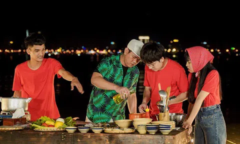 Đỉnh cao ẩm thực Đà Nẵng: hải sản tươi rói, nướng - lẩu giữa trời