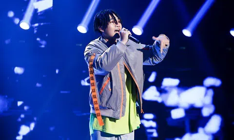 Chàng trai 15 tuổi thành tích học tập ấn tượng, gây sốt vòng đầu tiên "King Of Rap"