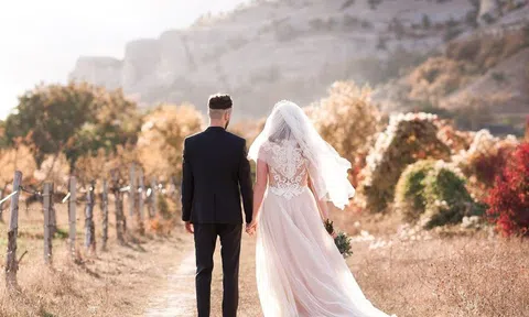 Lý do thầy bói không được làm chủ hôn