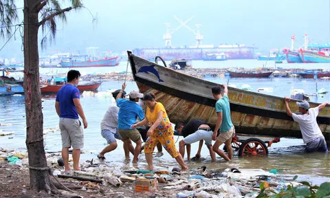 Chống bão Vamco, Đà Nẵng yêu cầu dân không ra khỏi nhà từ 12h ngày 14/11