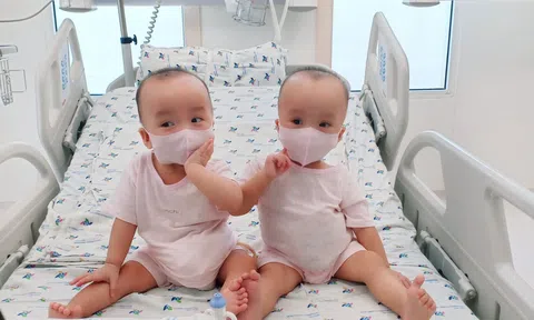 Trúc Nhi – Diệu Nhi: Bình phục, vui vẻ chuẩn bị những bước đi đầu tiên