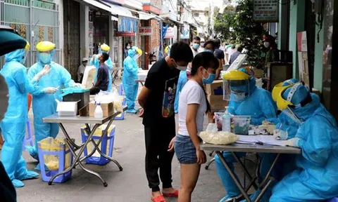 Việt Nam - điểm sáng trong kiểm soát đại dịch COVID-19
