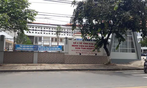 Người vợ và ông hàng xóm thương vong trong căn nhà khóa trái đang cháy