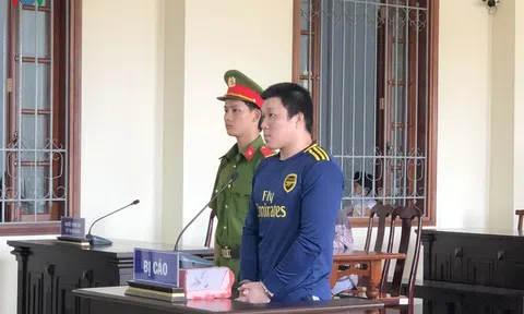 Đánh chết người vì tiền “bo” trong quán Karaoke