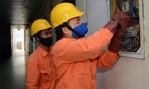 Hóa đơn điện tăng chóng mặt mùa nắng nóng, làm thế nào để tiết kiệm?