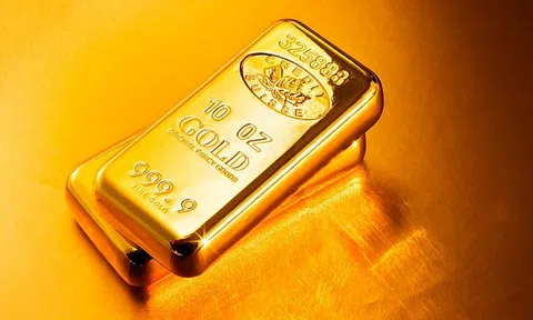 Giá vàng hôm nay 24/6: Vàng tìm đến đỉnh 8 năm