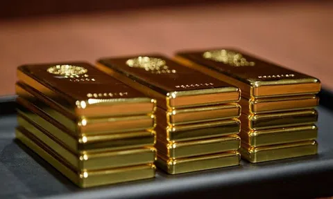 Giá vàng hôm nay 29/6: Phá đỉnh 8 năm