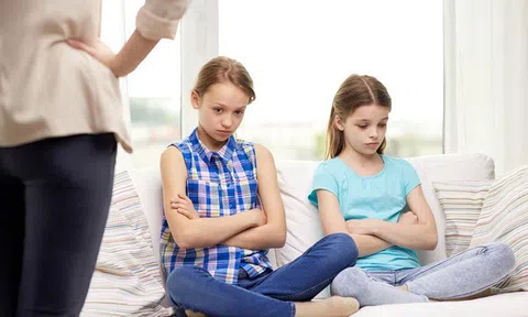 Bỏ ngay 7 sai lầm khi nuôi dạy con này đi nếu không muốn hủy hoại tương lai của con