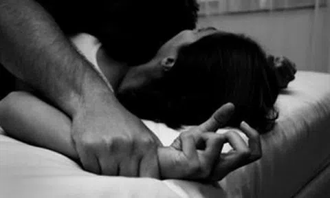 Điều tra vụ 2 đối tượng hãm hiếp mẹ đơn thân ở Phú Thọ