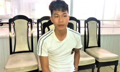 Gã đầu bếp ma cô dùng chiêu độc tống tình- tiền gái trẻ
