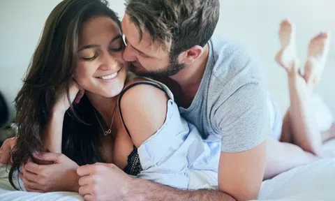 Các bà vợ không thể ngờ đây mới là giai đoạn các ông chồng dễ đi vào con đường ngoại tình nhất