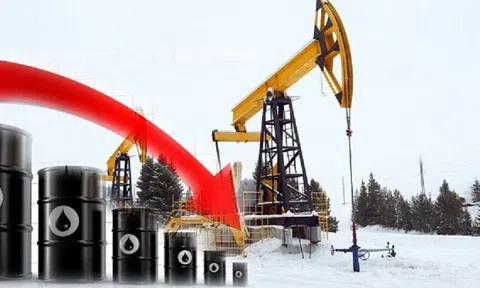 Giá xăng dầu hôm nay 25/7: Giá dầu tiếp tục giảm mạnh