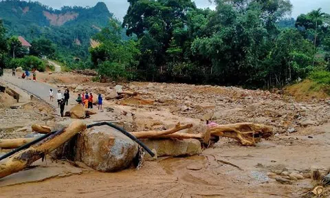 Trực thăng tại Đà Nẵng sẵn sàng chờ lệnh vào Quảng Nam cứu hộ cứu nạn