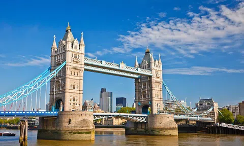 Video: Vẻ đẹp lộng lẫy của London - thành phố đắt đỏ nhất thế giới