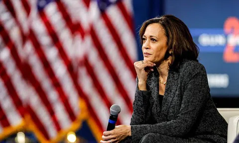 Bà Kamala Harris - nữ phó tổng thống đầu tiên của Mỹ