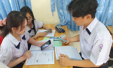 Sẽ sớm có hướng dẫn cho học sinh dùng điện thoại trong giờ học