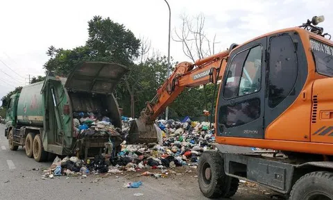 Thanh tra toàn diện Công ty để rác thải tồn đọng tại cửa ngõ Thủ đô