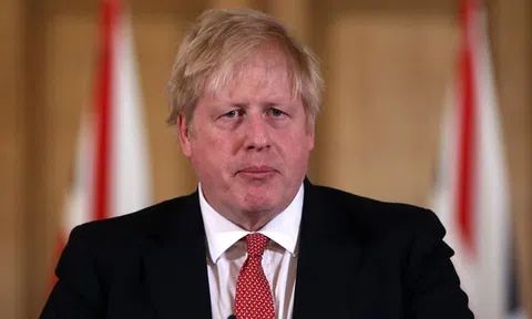 Thủ tướng Boris Johnson phát đi cảnh báo mới về biến thể COVID-19 mới ở Anh