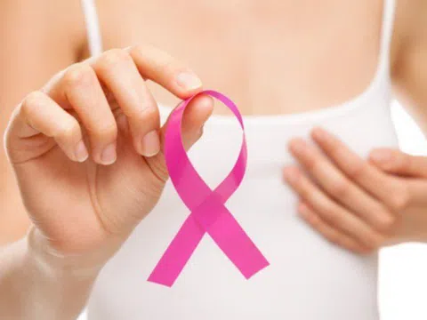 Tại sao phụ nữ mắc ung thư vú nhiều hơn nam? Lý do không phải vì ngực lớn hay áo ngực như nhiều người nghĩ