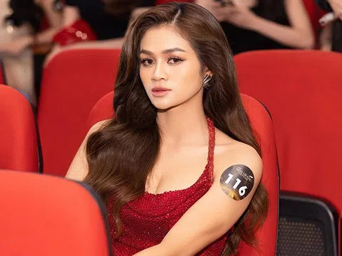 Nữ ca sĩ từng bỏ học, giờ tìm kiếm vương miện ở Miss Grand Việt Nam đẹp cỡ nào?