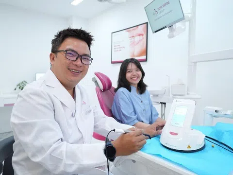 Tạm biệt cười hở lợi với công nghệ laser hiện đại, tìm lại nụ cười tự tin của nữ nhân viên kinh doanh quốc tế