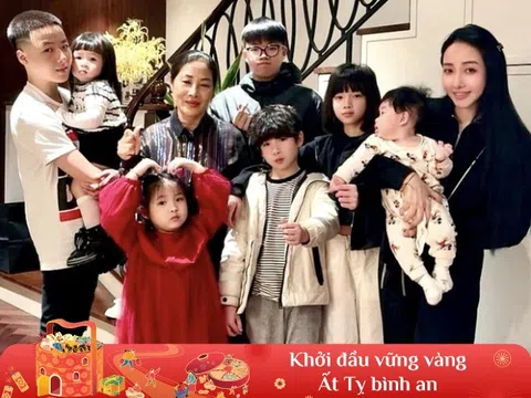 Nữ đại gia Hà Thành 8X làm mẹ 7 con kể chuyện lì xì, đưa “đàn con” đi chúc Tết từng nhà