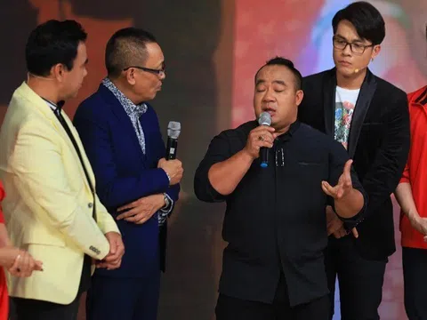 Đau đớn nghệ sĩ Việt ngày mất mẹ mất cha vẫn phải cười trên sân khấu