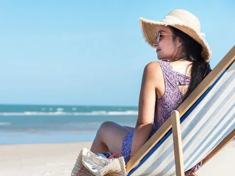 Người hay uống nhiều nước ngọt và người ngại phơi nắng, ai chưa già mà xương đã yếu?