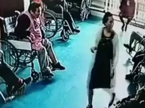 Người lạ giả làm con gái đến thăm mẹ già 88 tuổi suốt 6 tháng, thân phận thực sự khiến gia đình ngã ngửa