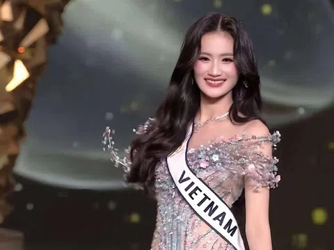 Chung kết Miss World: Ý Nhi cùng dàn người đẹp mở màn trong trang phục dạ hội lộng lẫy