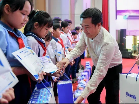 Món quà 1/6 nhiều ý nghĩa từ Vinamilk dành tặng trẻ em