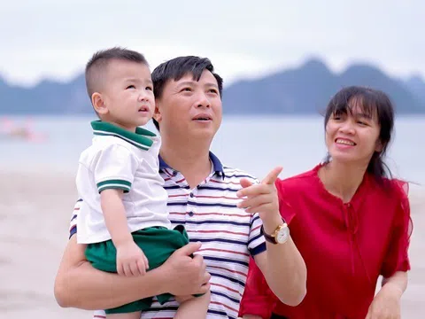 Kỳ tích của người mẹ 21 năm hiếm muộn và “phép màu” khi tóc điểm bạc