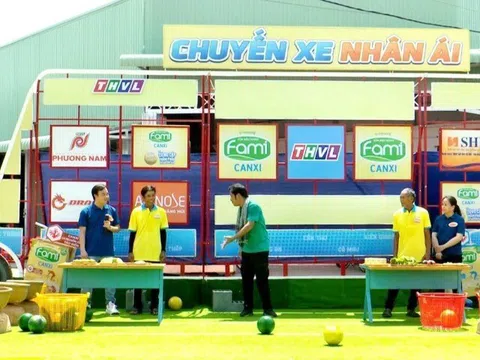 Fami Canxi viết tiếp hành trình lan tỏa yêu thương cùng chuyến xe nhân ái